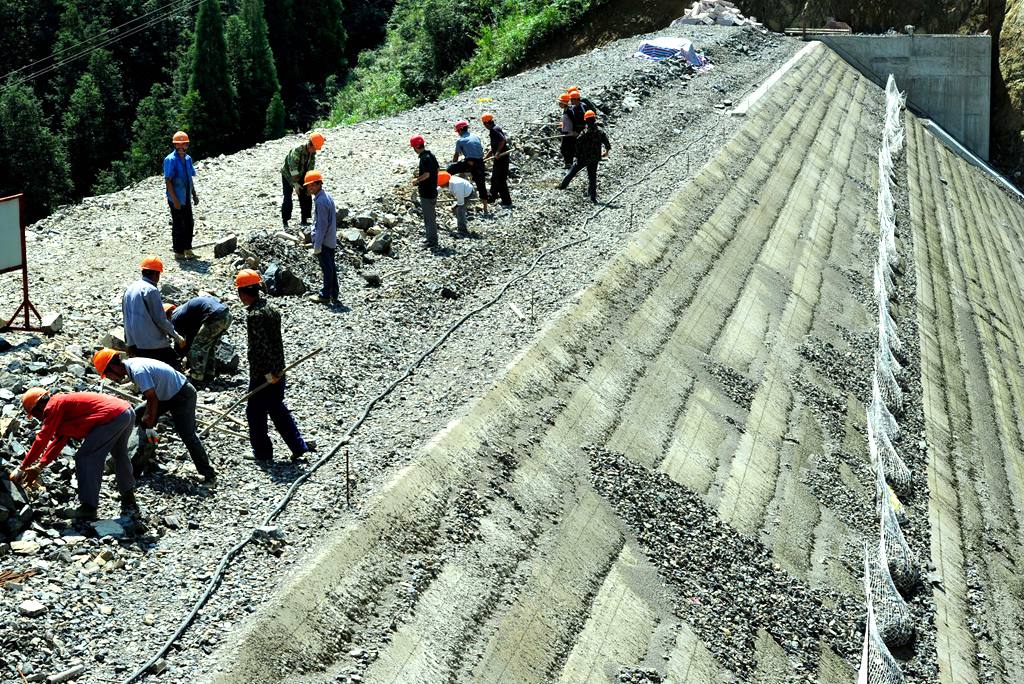 複合91香蕉视频下载地址膜的柔性特征在國內外壩體防滲工程中地位